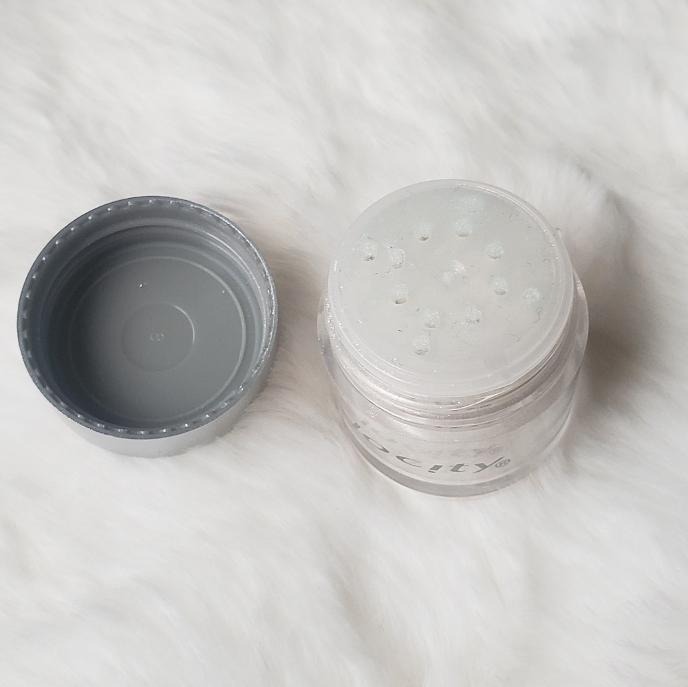 🆕️MK- Shimmer Powder - Picture 7 of 8